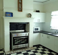 King Cottage - Port Augusta Accommodation