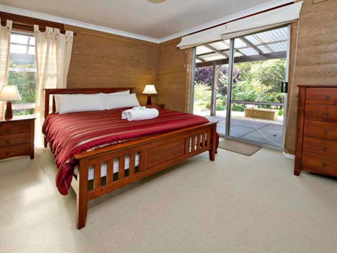 Kingfisher - Port Augusta Accommodation 1