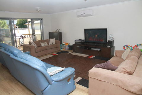 Koala Beach House - Port Augusta Accommodation 1