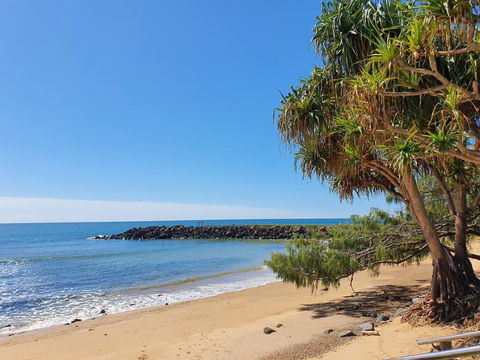 Koola Beach Apartments Bargara - Port Augusta Accommodation 2