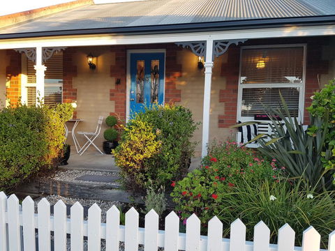 La Maison Riviere - THE RIVER HOUSE Bed & Breakfast - Port Augusta Accommodation 2