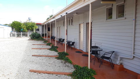 Lake Bolac Motel - Port Augusta Accommodation 1