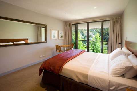 Lake Daylesford Lodge 4 - Port Augusta Accommodation 3