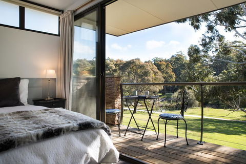 Lake Daylesford Lodge 6 - Port Augusta Accommodation 0
