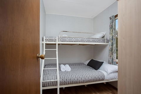 Lake Hamilton Motor Village And Caravan Park - Port Augusta Accommodation 2