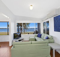 Lakes Edge Cottage - Port Augusta Accommodation