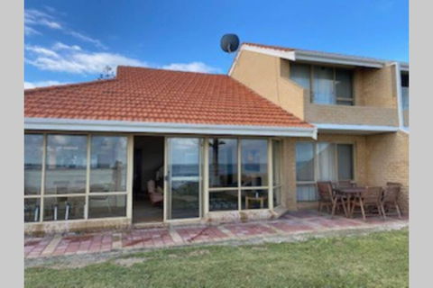 Lands Edge - Port Augusta Accommodation 1