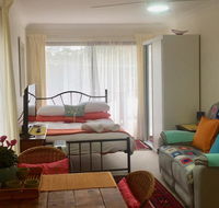 Leura Garden Apartment - Port Augusta Accommodation