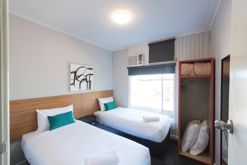 Seaton SA Port Augusta Accommodation