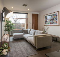 LUXE - Park views Wine Wifi Netflix Garage PETS ok - Port Augusta Accommodation