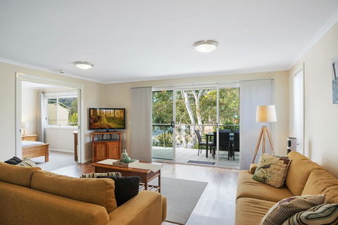 Luxury Boardwalk Apartment - Unit 7 - Port Augusta Accommodation 0