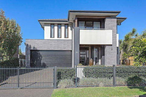 Luxury Brand New Home - Port Augusta Accommodation 0