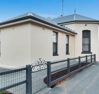 Luxury on the Esplanade - Port Augusta Accommodation