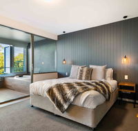 Luxury Spa Retreat with Ocean and Hinterland Views - Port Augusta Accommodation