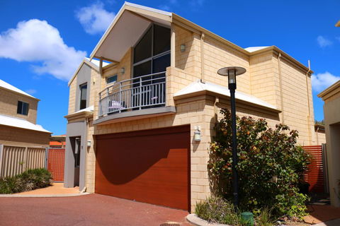 MANDURAH On The TERRACE - Port Augusta Accommodation 0