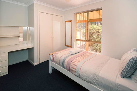 Mansfield Retreat - Port Augusta Accommodation 3
