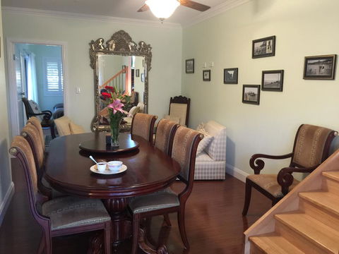 Margate House - Port Augusta Accommodation 0