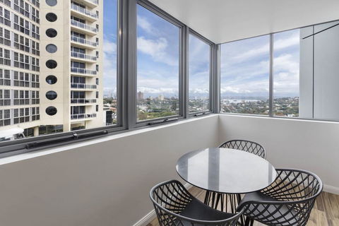 Meriton Suites Bondi Junction - Port Augusta Accommodation 3