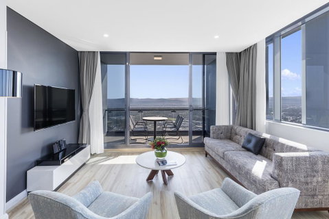 Meriton Suites Southport - Port Augusta Accommodation 0
