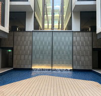 MidnightBraddon Modern Executive Apt Pool Sauna Secure Parking Wine - Port Augusta Accommodation