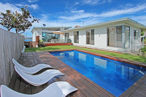 Mitchell 220 - BANNISTERS BEACH HOUSE - Port Augusta Accommodation 0