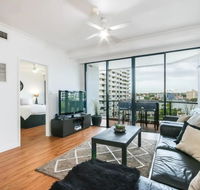 Modern 2 Bedroom River View Apartment in Docklands - Port Augusta Accommodation