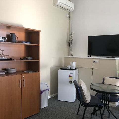 Motel Rooms At Morisset Serviced Apartments - Port Augusta Accommodation 3