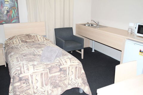 Mt Isa Irish Club Accommodation - Port Augusta Accommodation 1