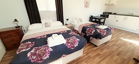 Mt Larcom Tourist Park - Port Augusta Accommodation 1