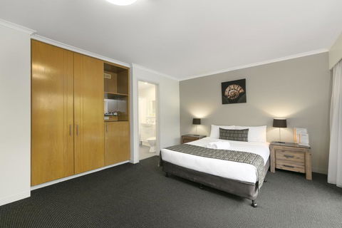 Mt Ommaney Hotel Apartments - Port Augusta Accommodation 0