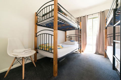 Neds Other Beds - Port Augusta Accommodation 2