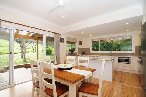 Nellsville Cottage - Kangaroo Valley - Port Augusta Accommodation 3