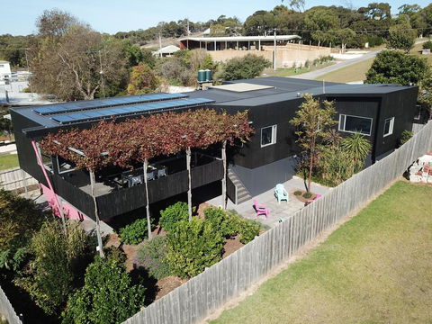 Nelson Victoria Luxury Holiday Accommodation - Port Augusta Accommodation 1