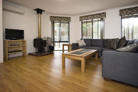 Margaret River Hideaway & Farmstay - Port Augusta Accommodation 8