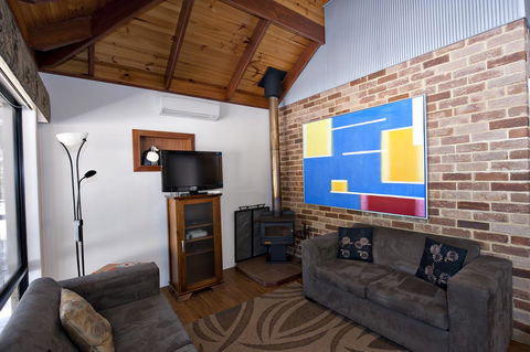 Margaret River Hideaway & Farmstay - Port Augusta Accommodation 11
