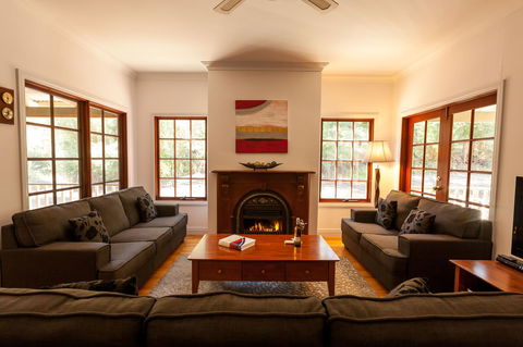 Riverglen Chalets - Port Augusta Accommodation 3