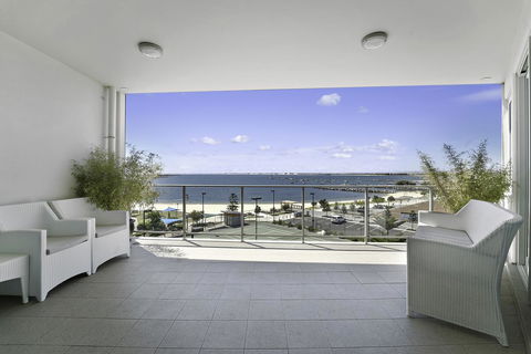 Luxury Suite Bunbury - Port Augusta Accommodation 2