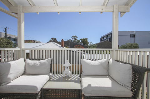 Leederville Townhouse - Port Augusta Accommodation 8