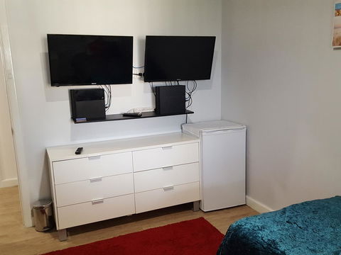 Palm Beach Bed & Breakfast - Port Augusta Accommodation 1
