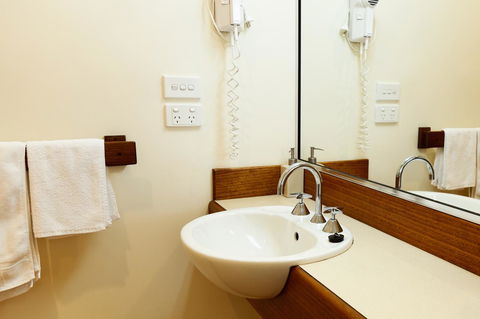 Karri Aura - Port Augusta Accommodation 2