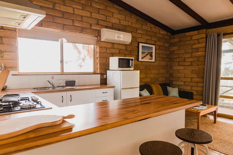 Margaret River Holiday Cottages - Port Augusta Accommodation 4