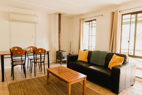 Margaret River Holiday Cottages - Port Augusta Accommodation 11