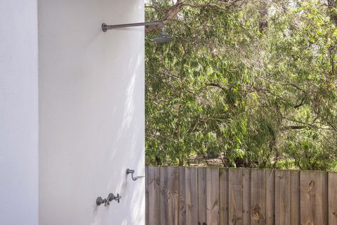 Calm Waters - Port Augusta Accommodation 11