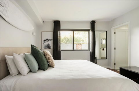 Starboard Drift - Captain & Crew - In Town Entire House For 8 - Port Augusta Accommodation 11
