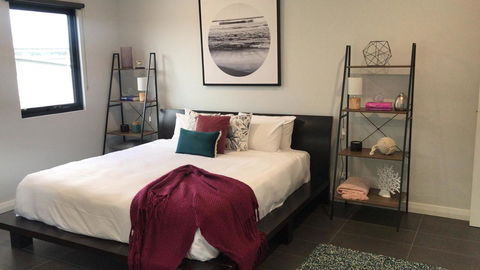 Starboard Drift - Captain & Crew - In Town Entire House For 8 - Port Augusta Accommodation 26