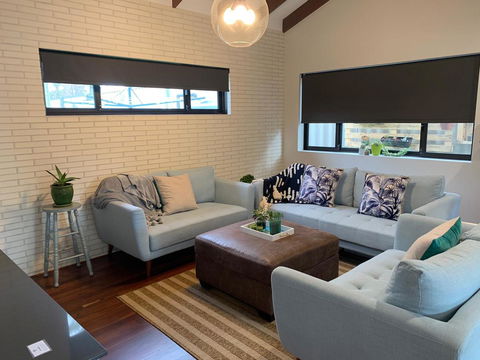 Starboard Drift - Captain & Crew - In Town Entire House For 8 - Port Augusta Accommodation 7