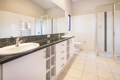 12/26 Yallingup Beach Road - Port Augusta Accommodation 10