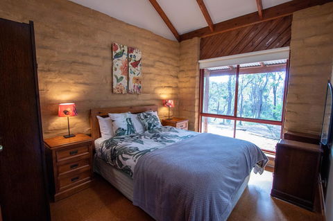 Denmark Forest Retreat - Port Augusta Accommodation 12
