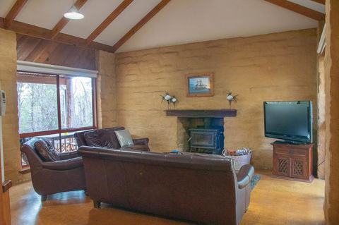 Denmark Forest Retreat - Port Augusta Accommodation 22