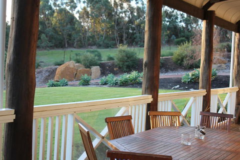 The Farmhouse - Port Augusta Accommodation 12